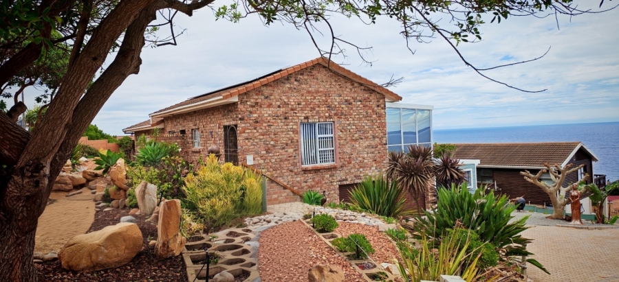 5 Bedroom Property for Sale in Dana Bay Western Cape